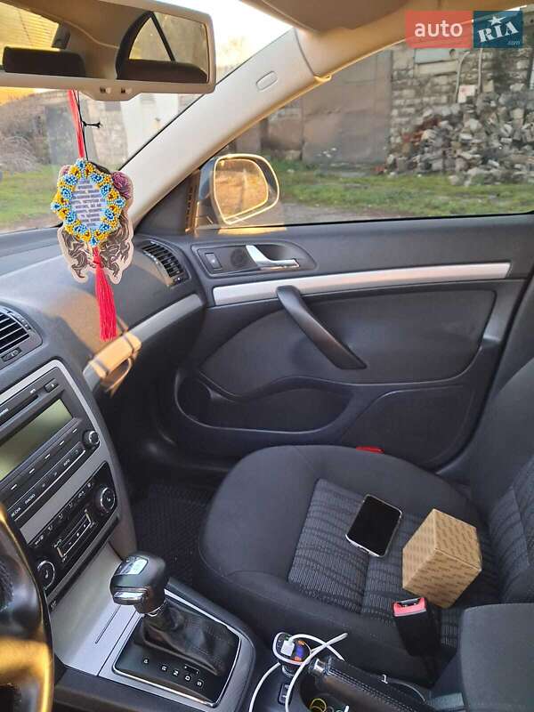 Лифтбек Skoda Octavia 2009 в Кривом Роге