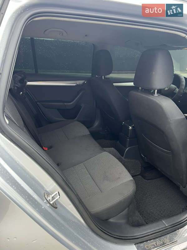 Универсал Skoda Octavia 2014 в Днепре фото 25 Универсал Skoda Octavia 2014 в Днепре