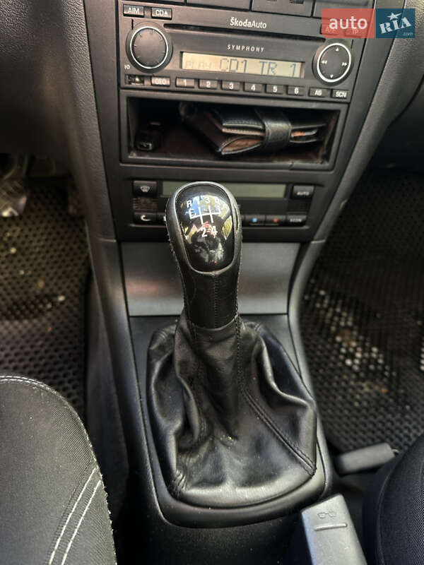 Лифтбек Skoda Octavia 2003 в Хмельницком