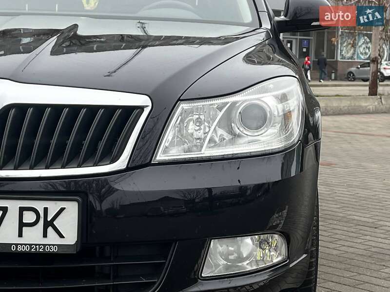 Універсал Skoda Octavia 2010 в Дніпрі