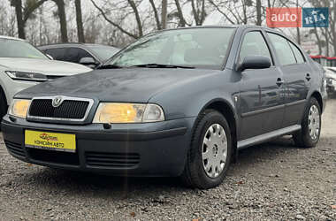 Лифтбек Skoda Octavia 2004 в Умани