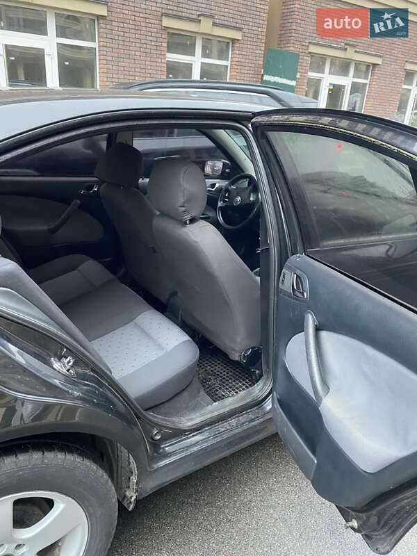 Лифтбек Skoda Octavia 2005 в Вишневом фото 11 Лифтбек Skoda Octavia 2005 в Вишневом