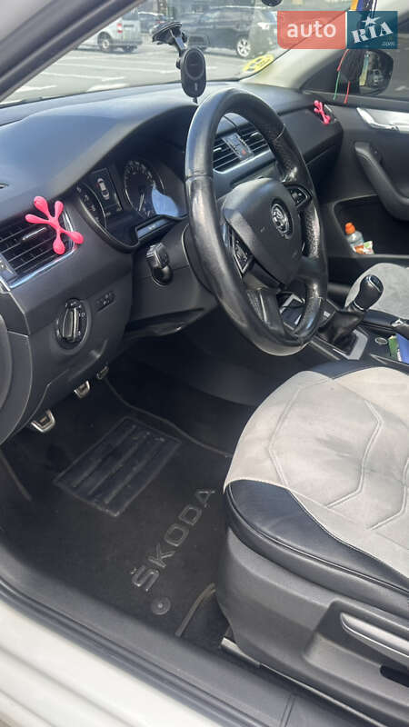 Лифтбек Skoda Octavia 2014 в Черновцах