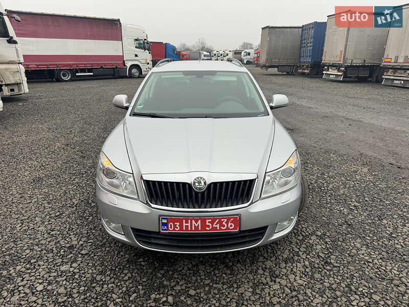 Универсал Skoda Octavia 2010 в Луцке