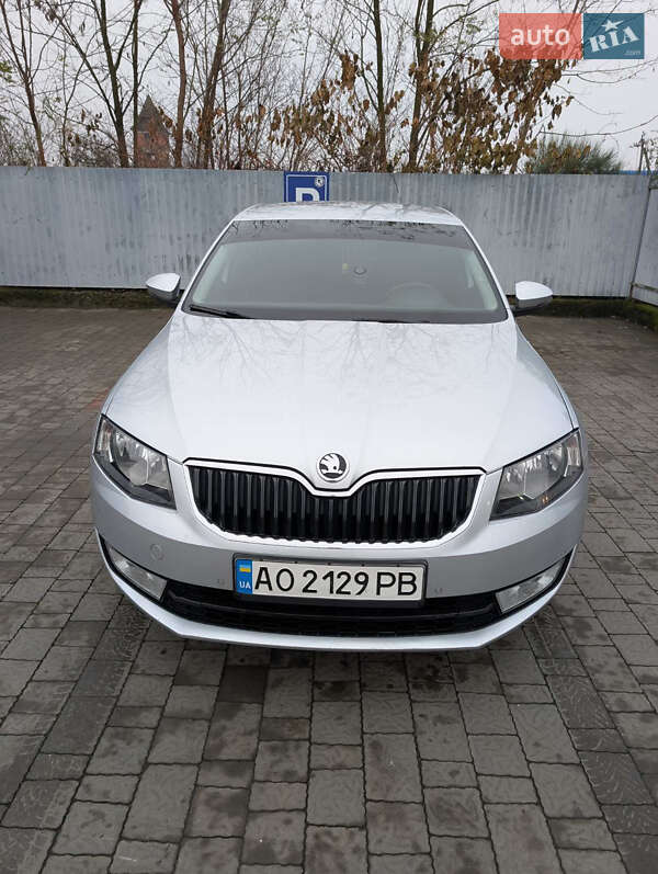 Лифтбек Skoda Octavia 2015 в Мукачево