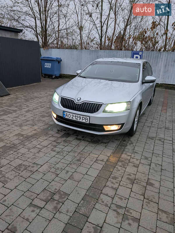 Лифтбек Skoda Octavia 2015 в Мукачево