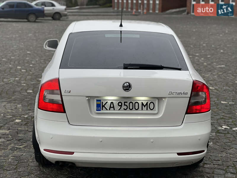 Лифтбек Skoda Octavia 2012 в Днепре