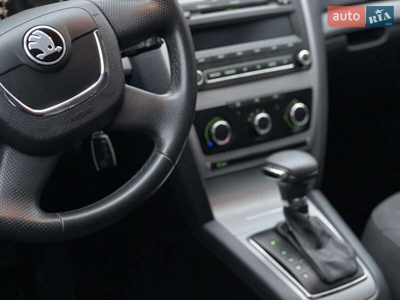 Лифтбек Skoda Octavia 2012 в Днепре