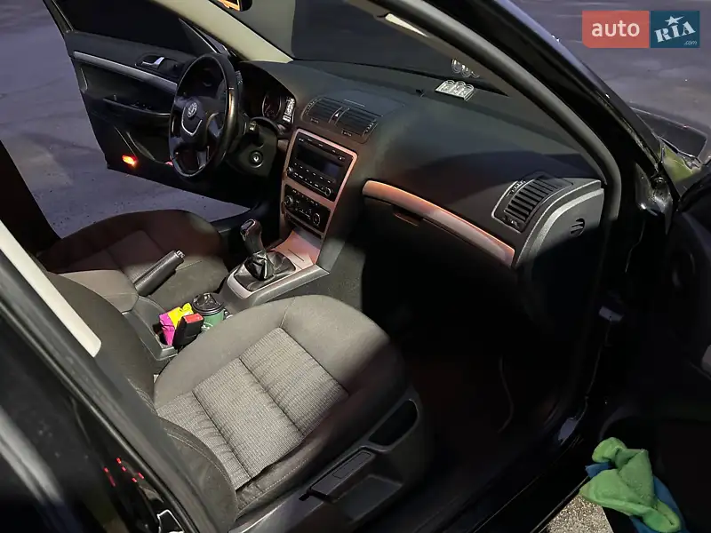 Skoda Octavia 2011 VIN TMBKK61Z8B2152442 фото оголошення 23 з 78