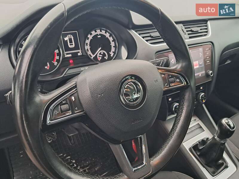 Универсал Skoda Octavia 2018 в Нововолынске
