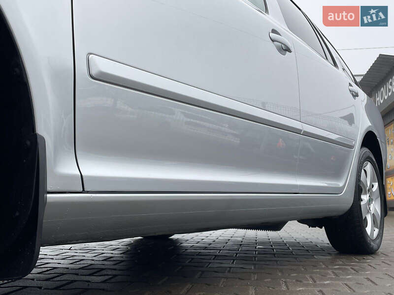 Универсал Skoda Octavia 2010 в Виннице