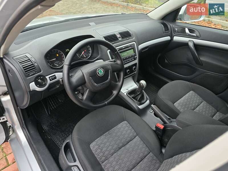 Универсал Skoda Octavia 2009 в Харькове фото 7 Универсал Skoda Octavia 2009 в Харькове