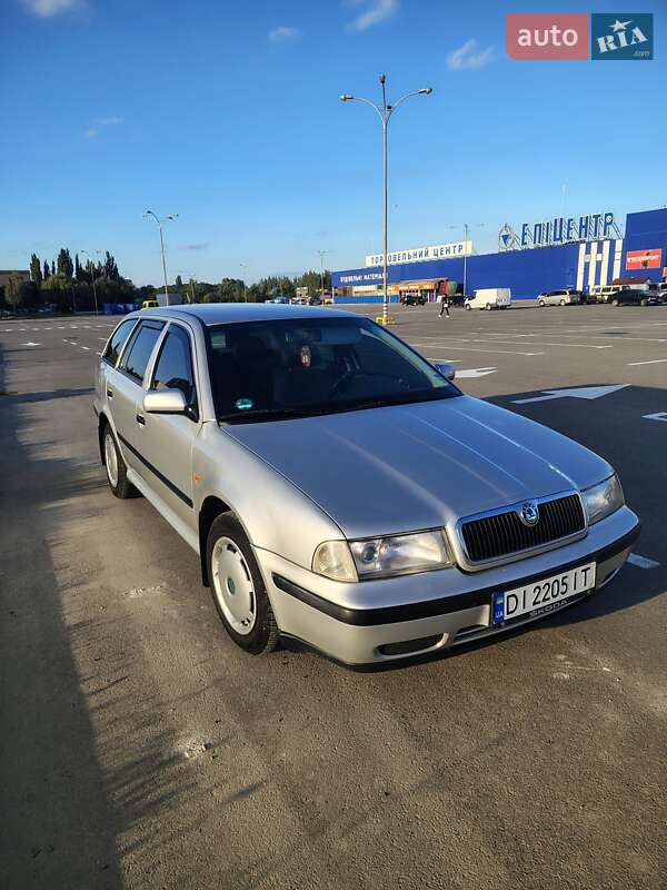 Skoda Octavia 2000