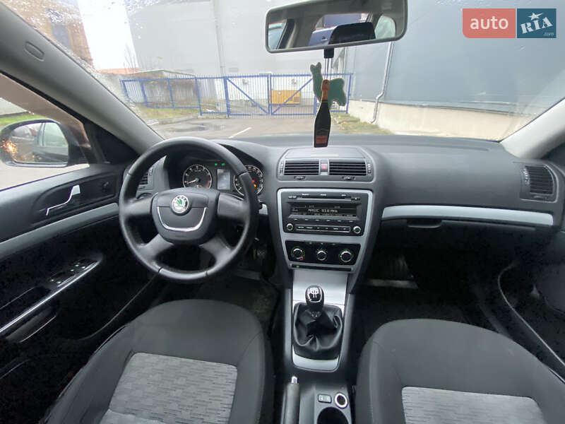 Універсал Skoda Octavia 2010 в Києві фото 40 Універсал Skoda Octavia 2010 в Києві