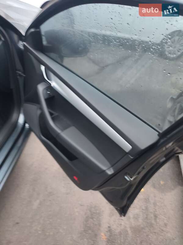 Лифтбек Skoda Octavia 2017 в Днепре