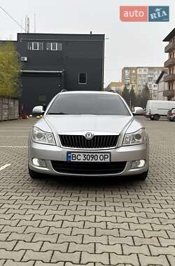 Универсал Skoda Octavia 2010 в Ужгороде