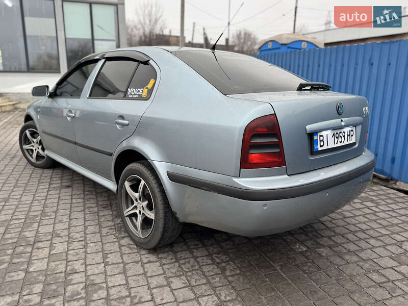 Лифтбек Skoda Octavia 2003 в Запорожье