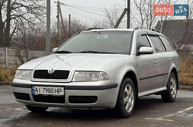 Универсал Skoda Octavia 2001 в Попельне