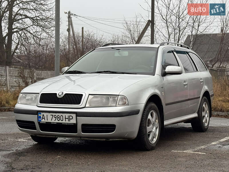 Универсал Skoda Octavia 2001 в Попельне