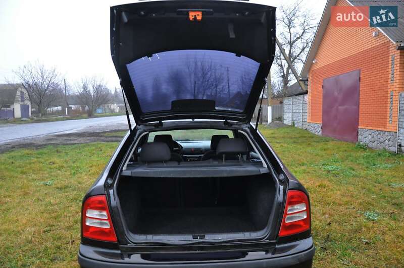 Лифтбек Skoda Octavia 2008 в Полтаве