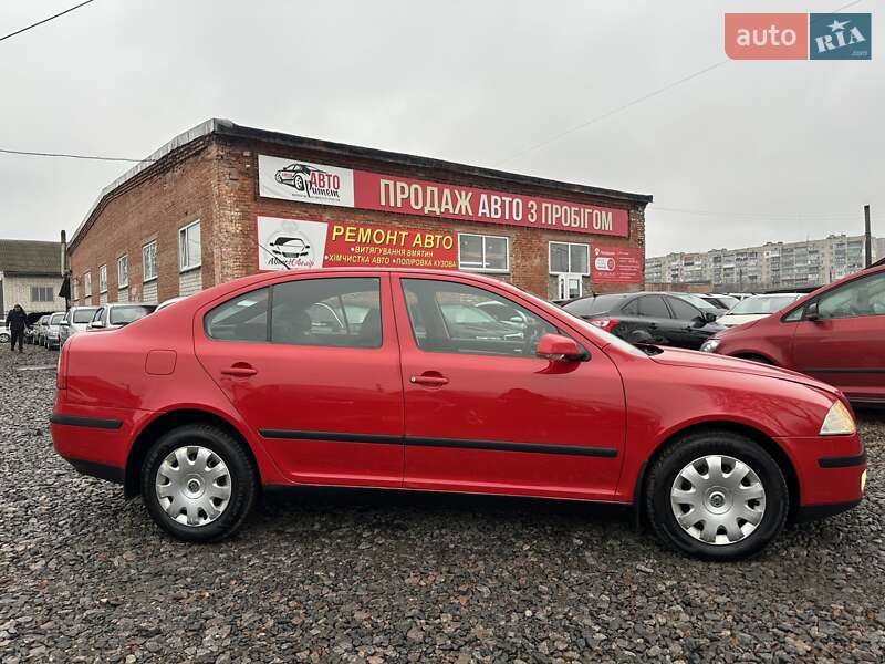 Лифтбек Skoda Octavia 2008 в Смеле