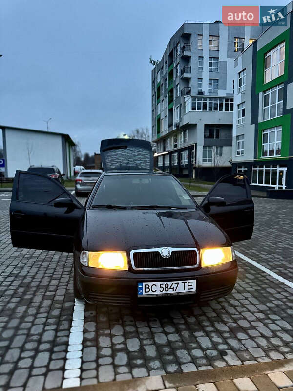 Лифтбек Skoda Octavia 2008 в Шептицькому