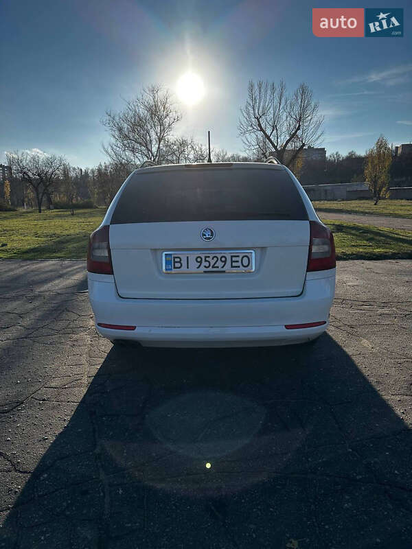 Универсал Skoda Octavia 2011 в Каменском