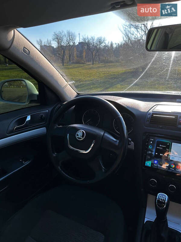 Универсал Skoda Octavia 2011 в Каменском