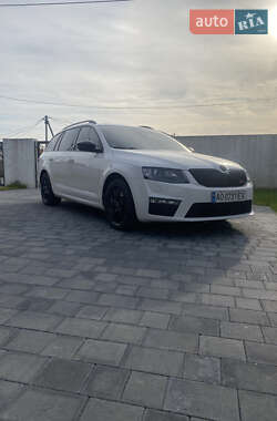Універсал Skoda Octavia 2015 в Ужгороді