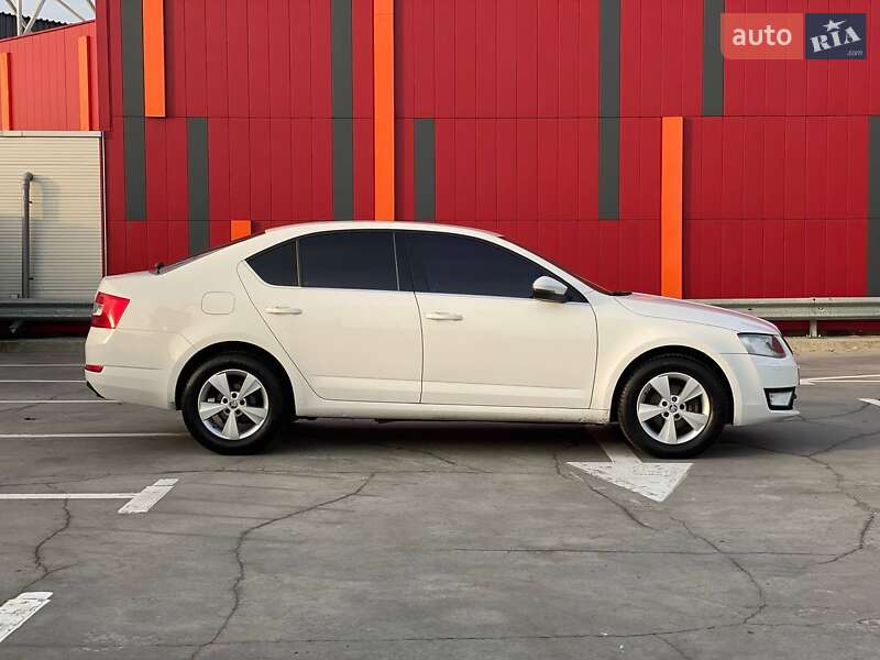Ліфтбек Skoda Octavia 2015 в Києві фото 9 Ліфтбек Skoda Octavia 2015 в Києві
