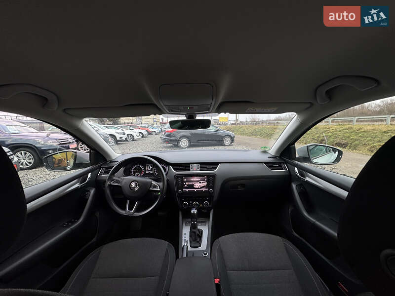 Универсал Skoda Octavia 2019 в Стрые