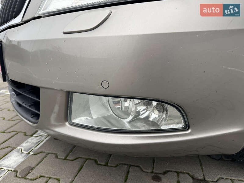 Ліфтбек Skoda Octavia 2010 в Києві