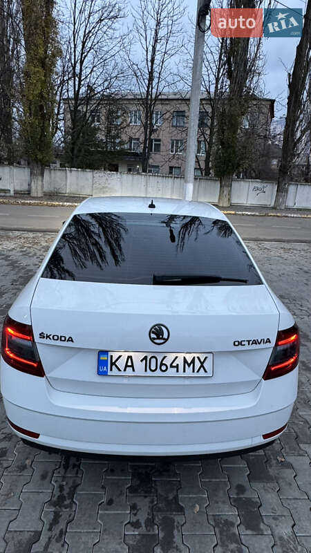 Универсал Skoda Octavia 2019 в Киеве