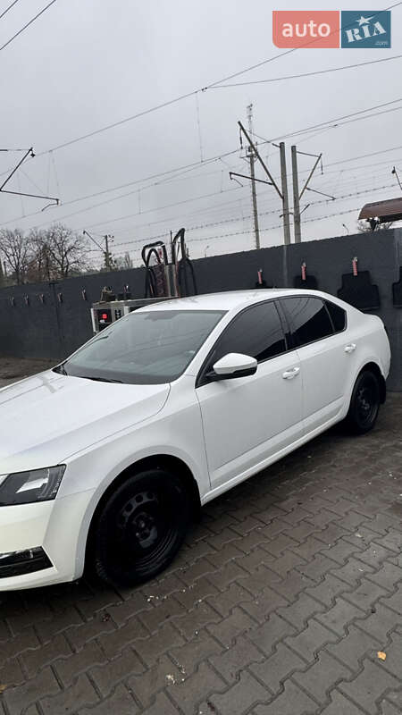 Универсал Skoda Octavia 2019 в Киеве