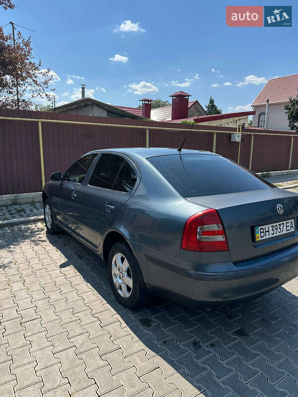 Лифтбек Skoda Octavia 2006 в Одессе