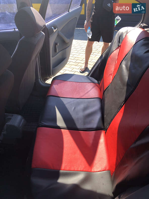 Лифтбек Skoda Octavia 2000 в Николаеве