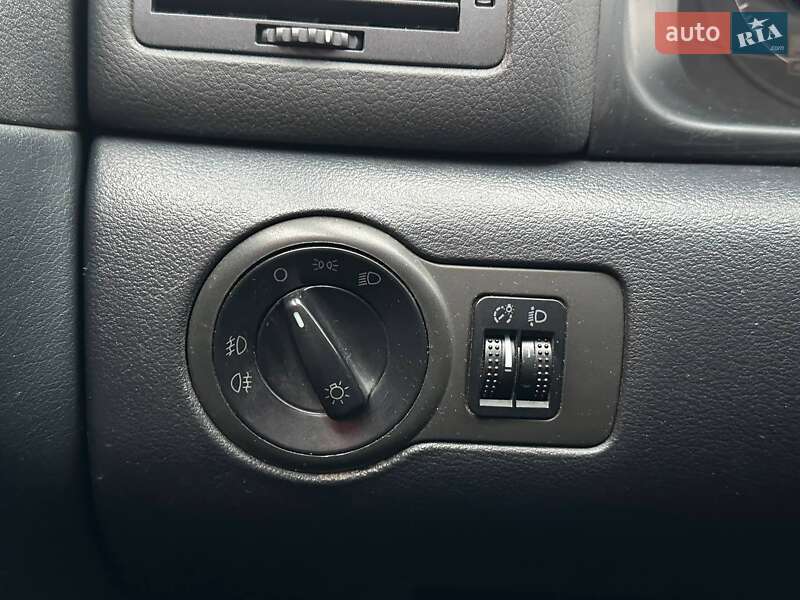 Універсал Skoda Octavia 2002 в Києві