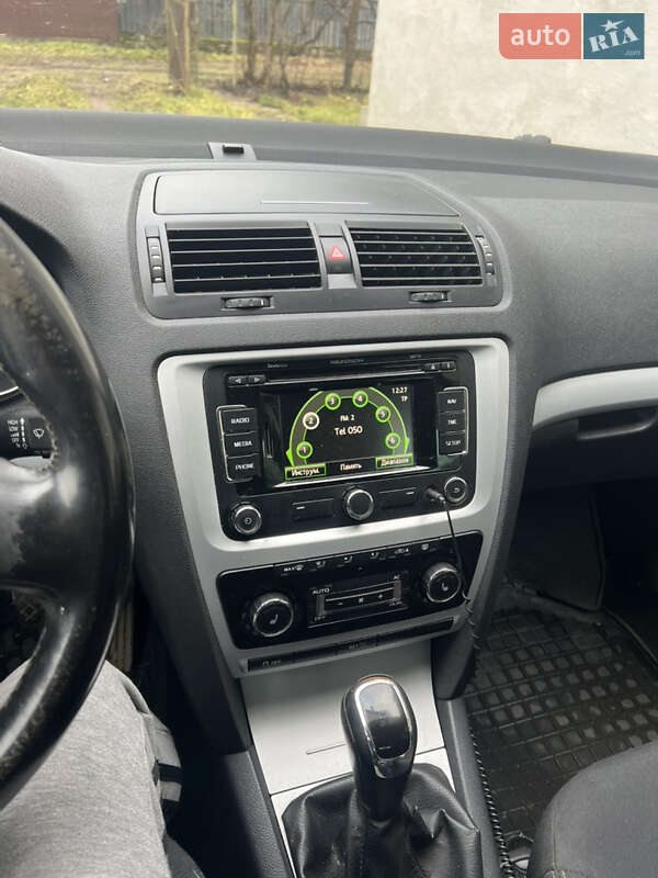 Універсал Skoda Octavia 2011 в Косові фото 11 Універсал Skoda Octavia 2011 в Косові
