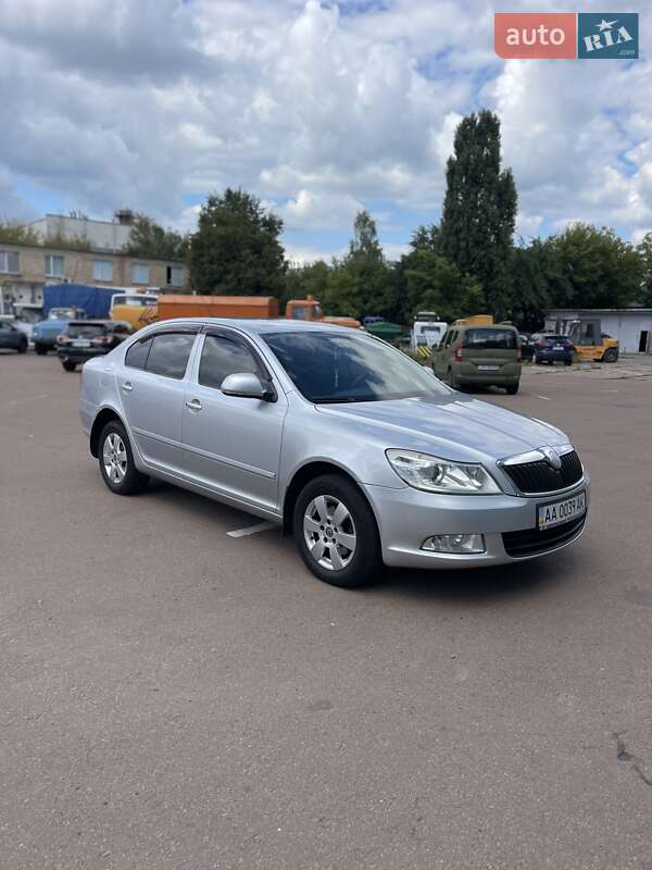 Ліфтбек Skoda Octavia 2010 в Києві фото Ліфтбек Skoda Octavia 2010 в Києві