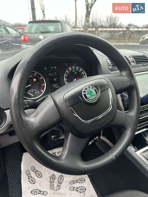 Лифтбек Skoda Octavia 2011 в Смеле