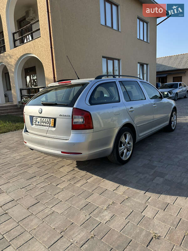 Универсал Skoda Octavia 2010 в Заболотове