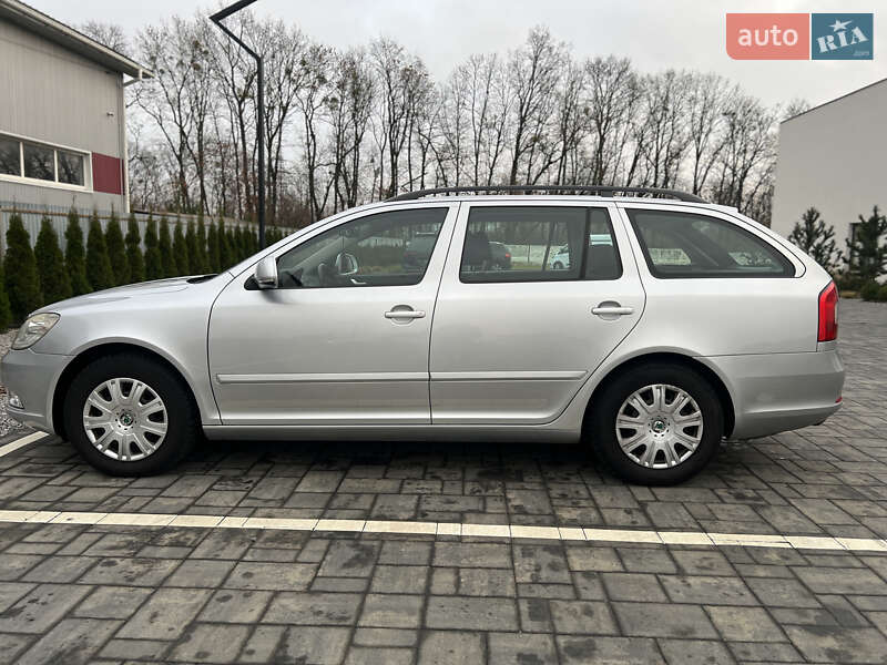 Универсал Skoda Octavia 2010 в Луцке