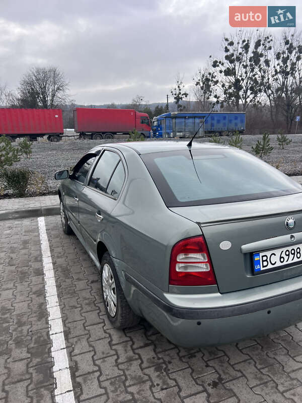 Лифтбек Skoda Octavia 2002 в Золочеве