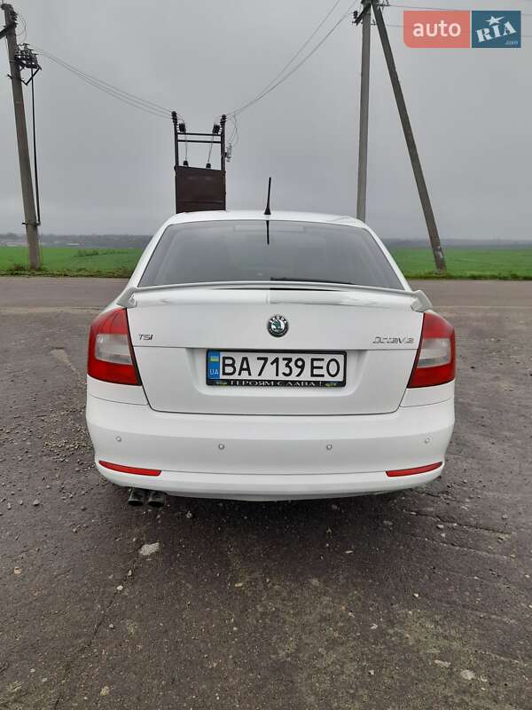 Лифтбек Skoda Octavia 2011 в Кропивницком