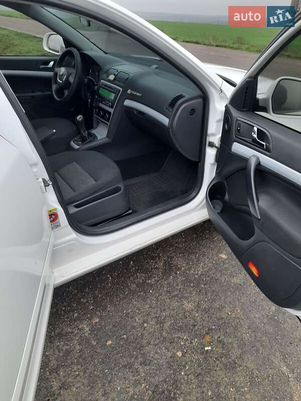 Лифтбек Skoda Octavia 2011 в Кропивницком