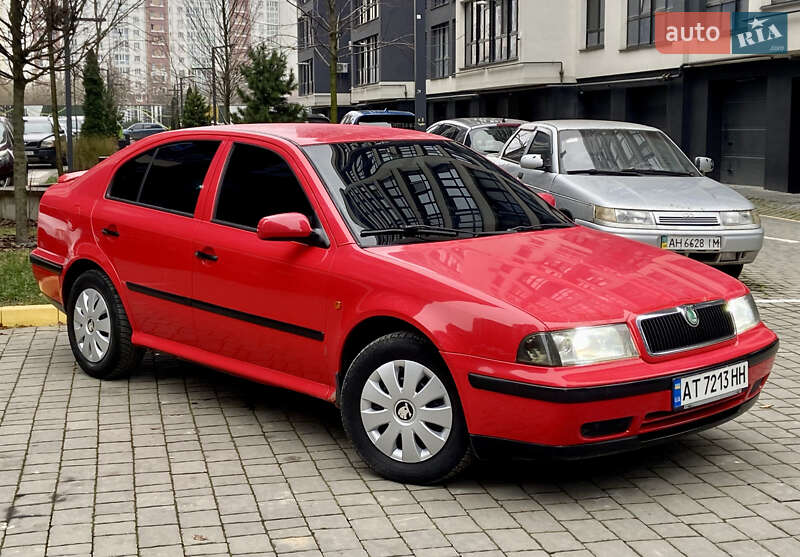 Лифтбек Skoda Octavia 2000 в Ивано-Франковске