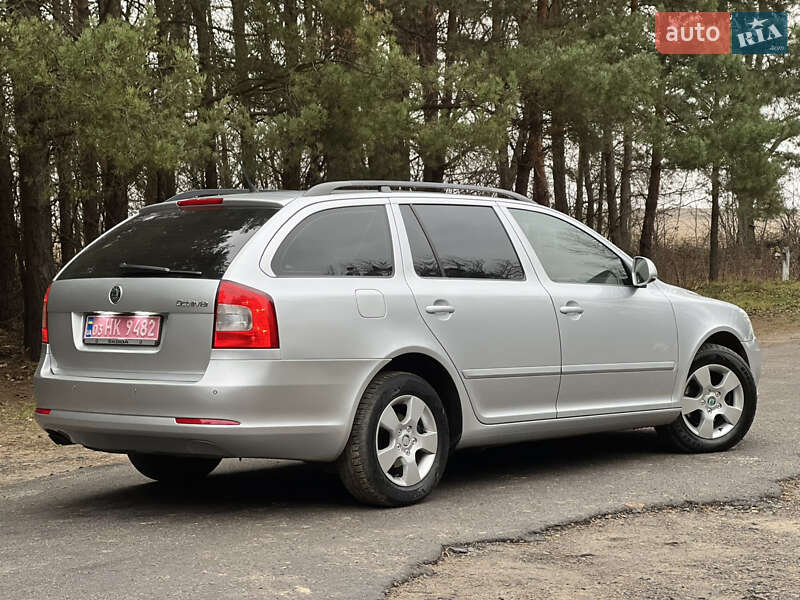 Універсал Skoda Octavia 2010 в Демидівці
