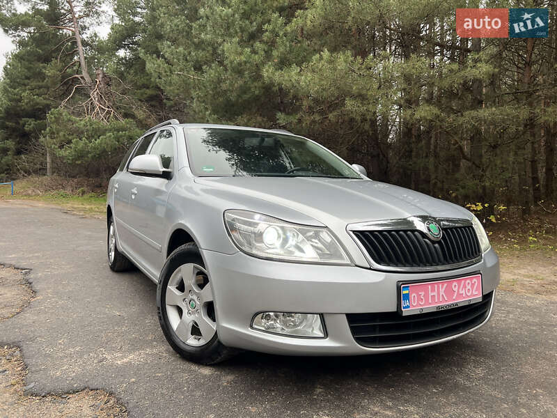 Універсал Skoda Octavia 2010 в Демидівці
