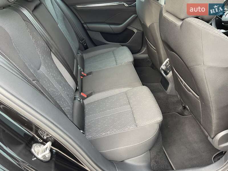 Универсал Skoda Octavia 2021 в Черновцах