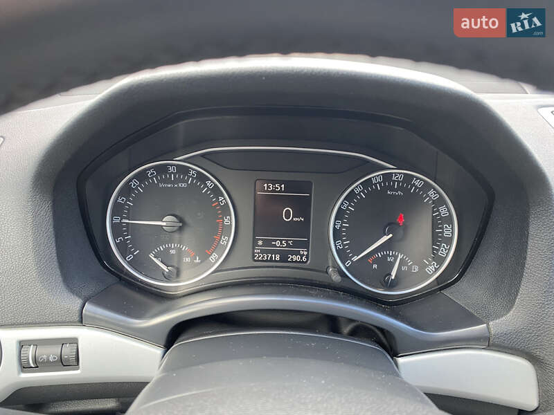 Універсал Skoda Octavia 2010 в Києві фото 14 Універсал Skoda Octavia 2010 в Києві